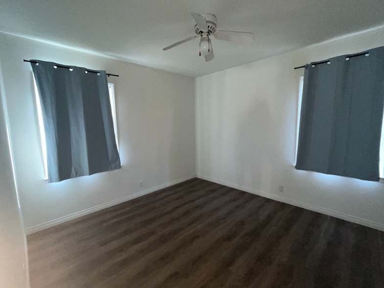 Building Photo - 5616 Kinston Ave