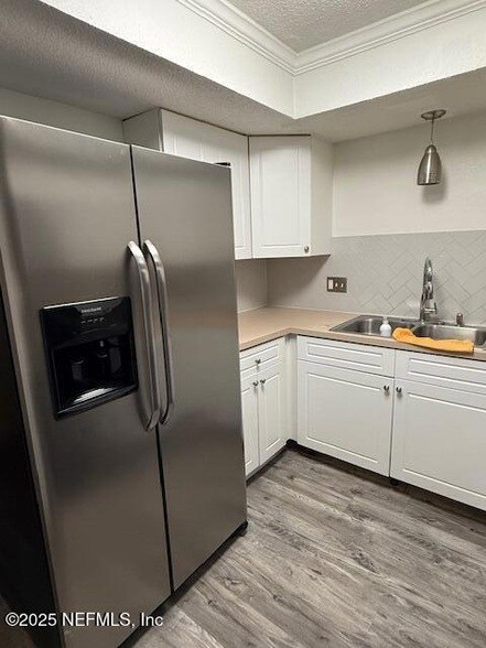 Building Photo - 3872 Picador Ct