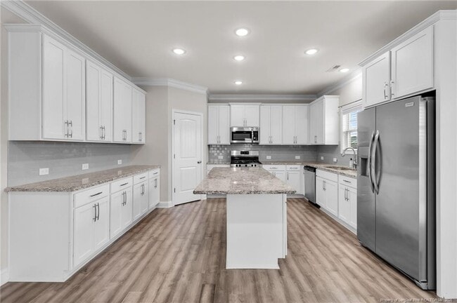 Building Photo - 5344 Debut Ave