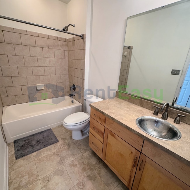 Building Photo - 1400 Granby St