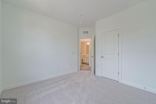 Building Photo - 14320 Yesler Ave