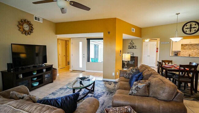 Building Photo - Stylish Condo with Golf Course Views in Gated Cathedral Canyon Country Club (Monthly Only - No Lo...