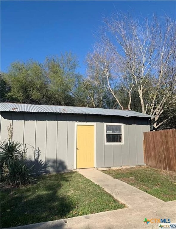 Building Photo - 701 Horace Howard Dr