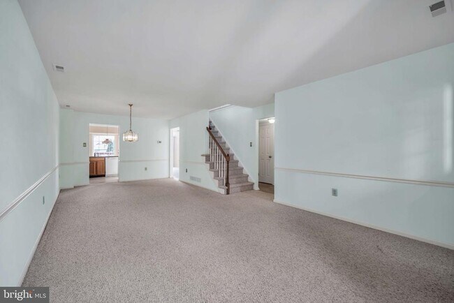 Building Photo - 115 Mulberry Dr