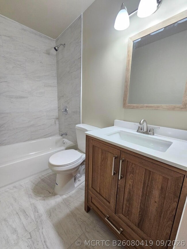 Building Photo - 4876 Orleans Ct