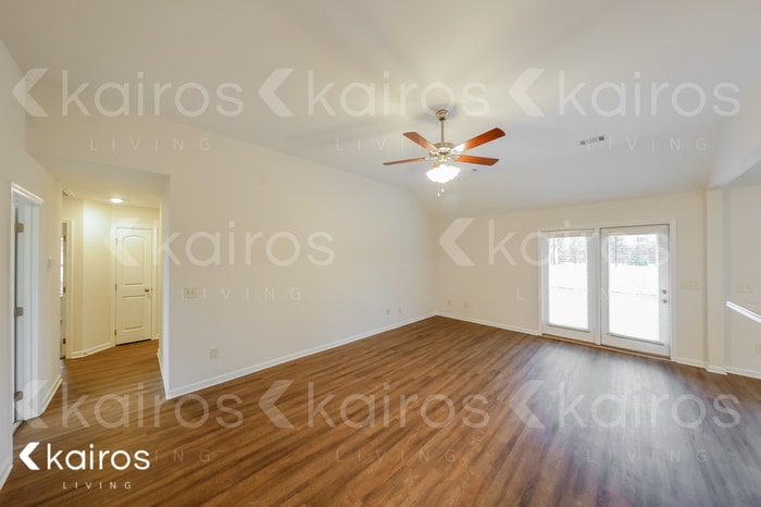 Building Photo - 71 Hideaway Ln