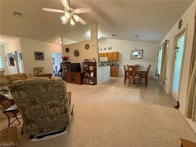 Building Photo - 235 David Ave