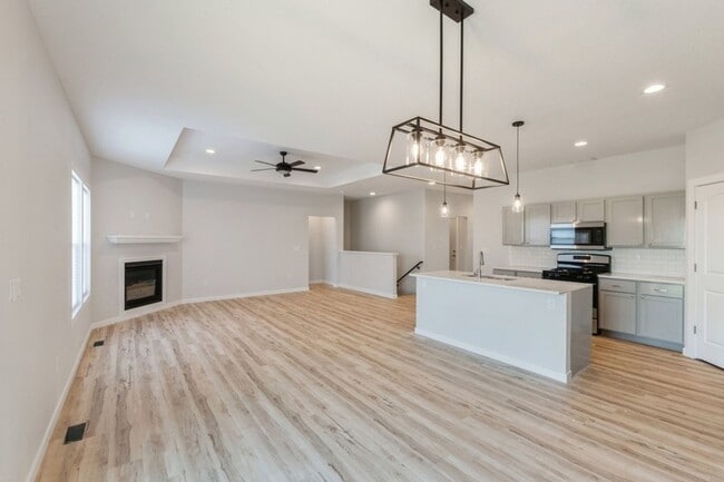 Building Photo - GREAT LOCATION!! Executive 4 Bed, 3 Bath Home in Johnston