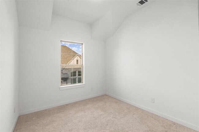Building Photo - 18247 Lakepoint Rdg Ln