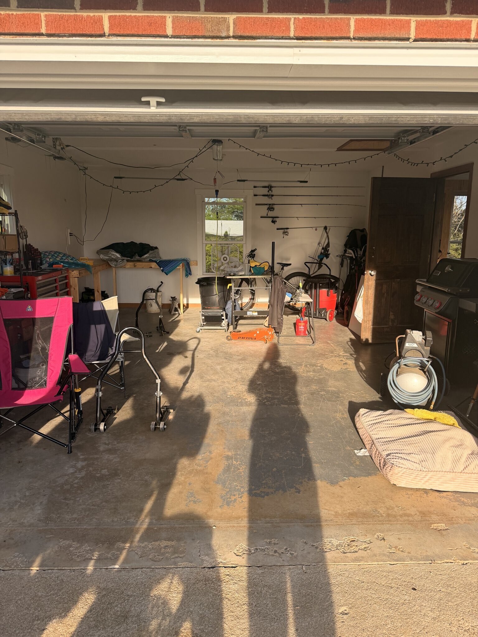 Building Photo - 682 Tower Hill Rd