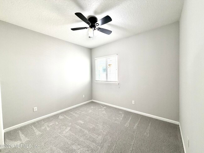 Building Photo - 197 Spring Park Ave