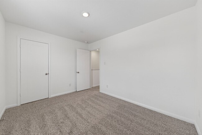Building Photo - 2065 E Gemini Dr