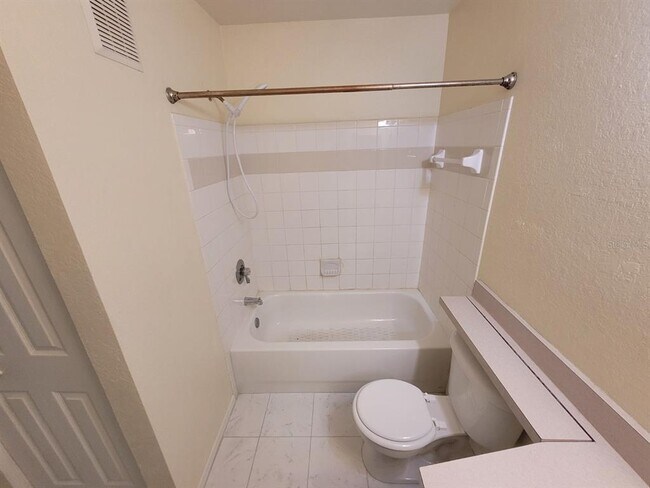 Building Photo - 36321 Stonewood Ln