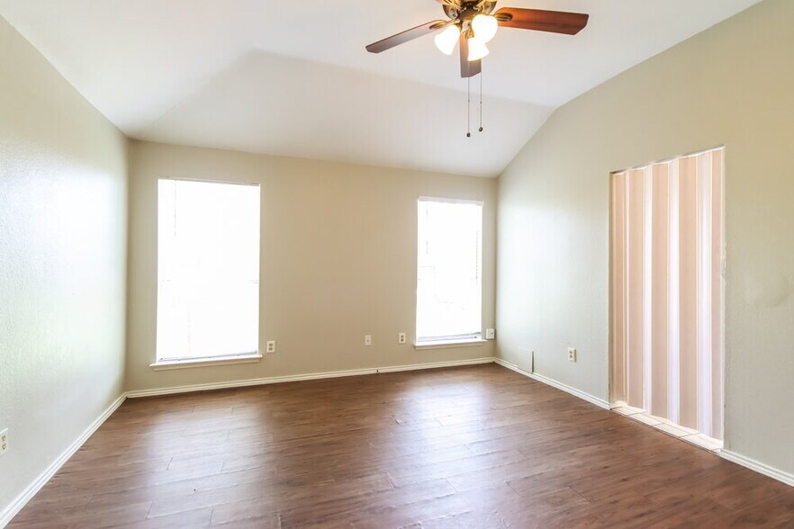 Building Photo - 5210 Kristen Ct