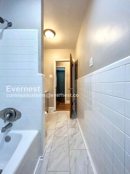 Building Photo - 6728 Kemp St