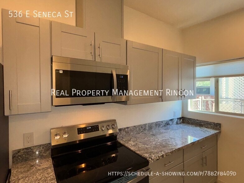 Building Photo - 536 E Seneca St