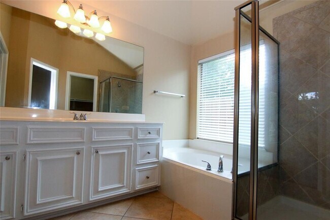 Building Photo - 27431 Rebecca Field Ln