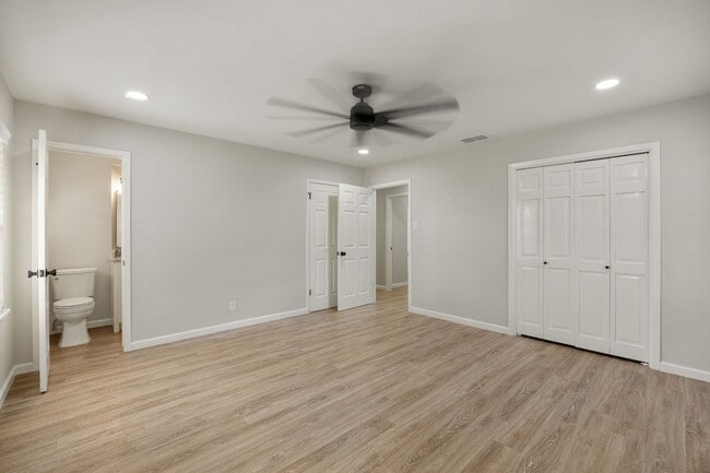 Building Photo - Completely Remodeled Four Bedroom