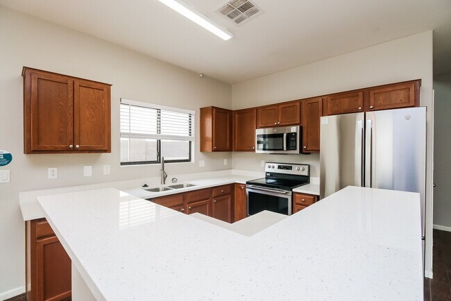 Building Photo - 2233 E 27th Ave