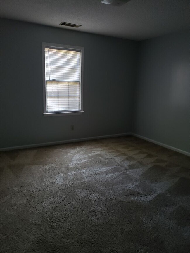 Primary Photo - 333 Wrenfield Rd
