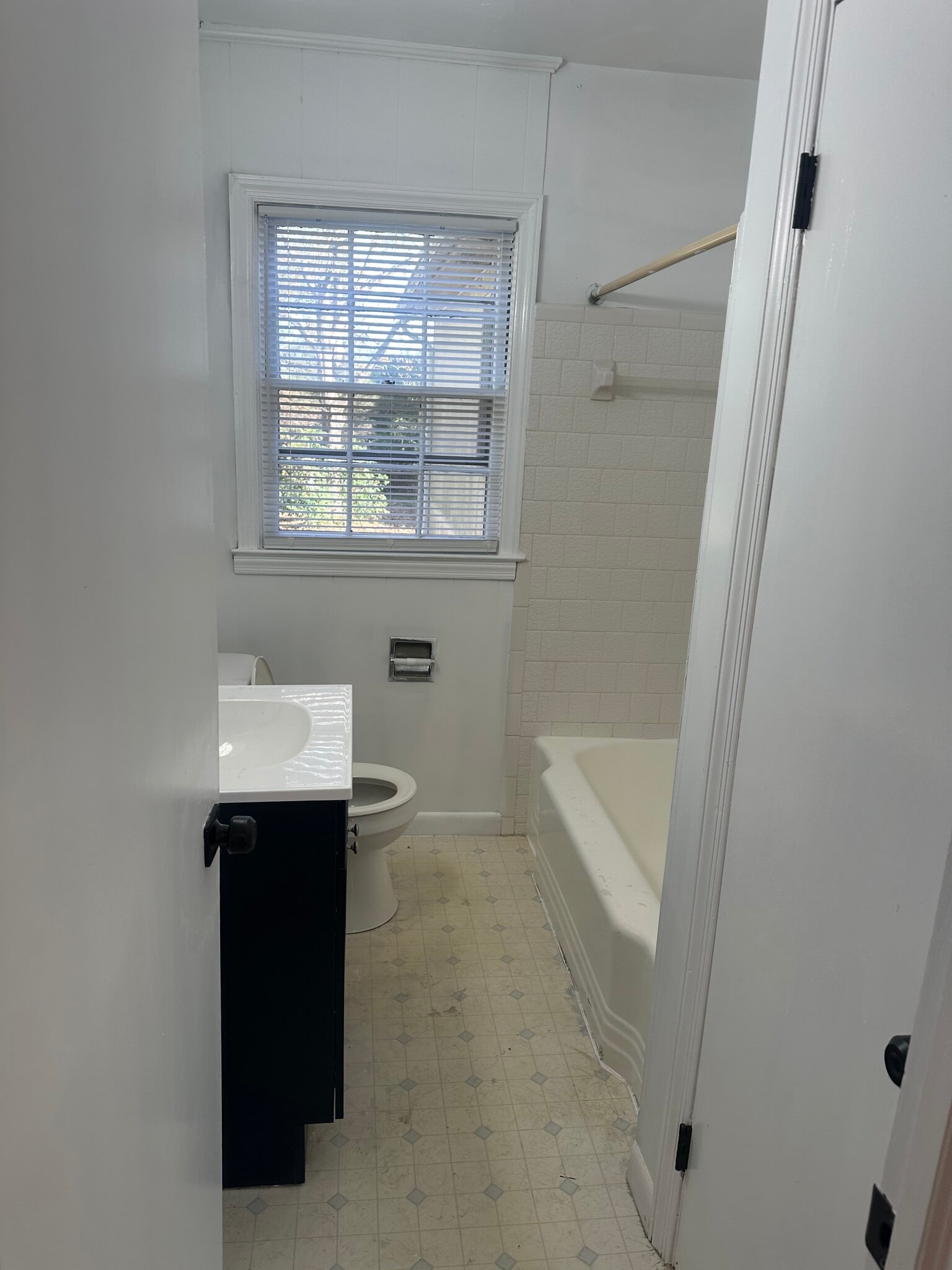 Building Photo - 3414 Peach Orchard Rd