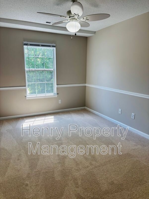 Building Photo - 114 Riva Trace Dr