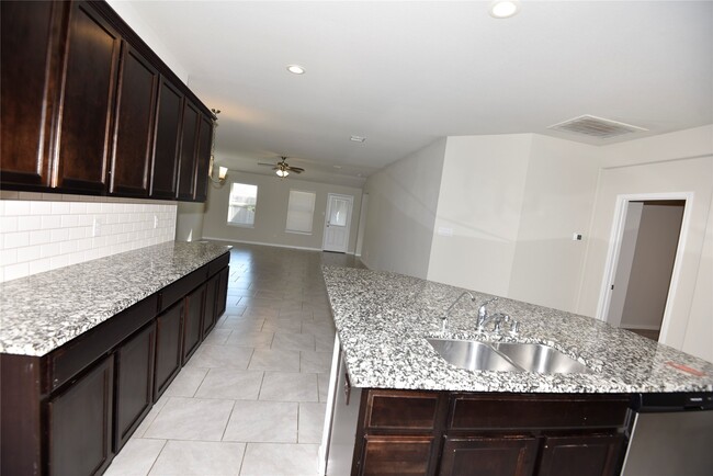 Building Photo - 3747 McDonough Way