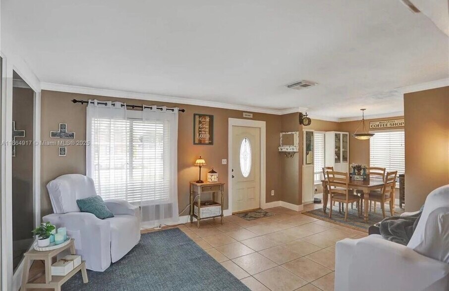 Building Photo - 5103 SW 128th Pl