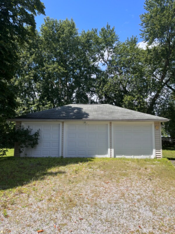 Building Photo - 239 Ormond Ave