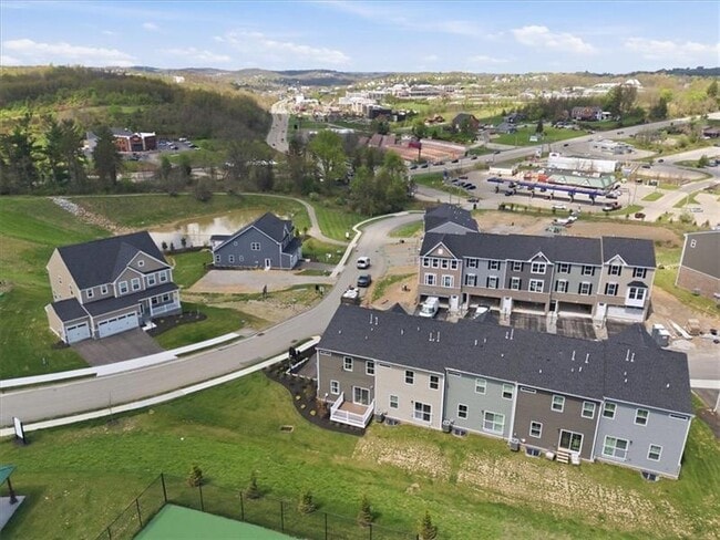 Building Photo - 201 Yellowwood Ct