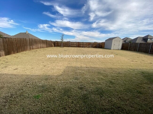 Building Photo - 5211 Pentridge Dr