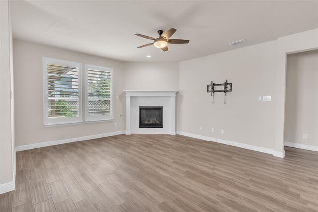 Building Photo - 2336 Shorthorn Dr