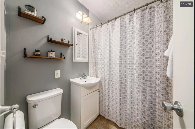 Building Photo - 95 Crown Hill Ct