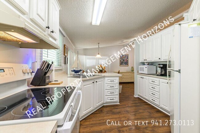 Building Photo - 317 Bougainvillea Cir