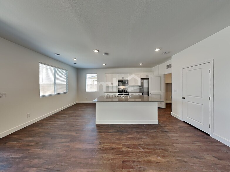 Building Photo - 2742 Hot Cider Ave