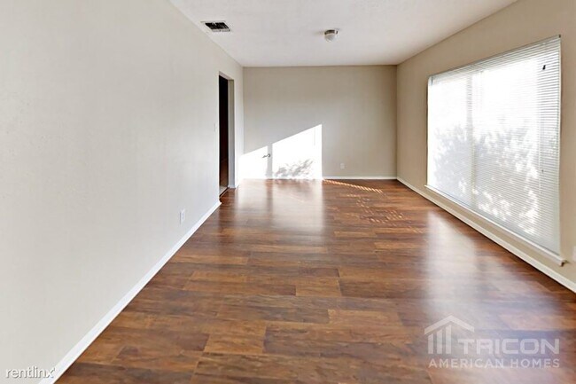 Building Photo - 6801 Castile De Oro