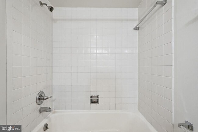 Building Photo - 5500 Friendship Blvd