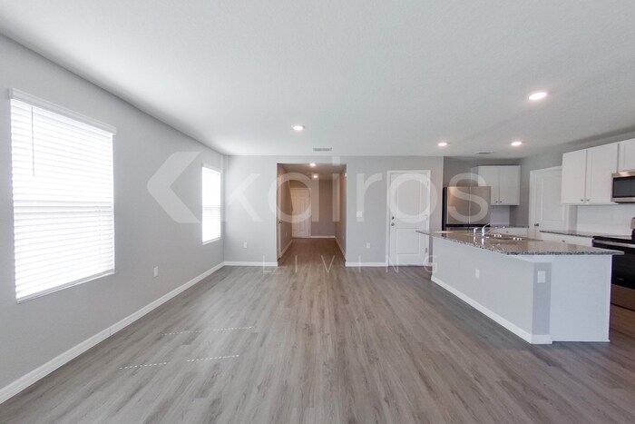 Building Photo - 8577 SW 43rd Ter