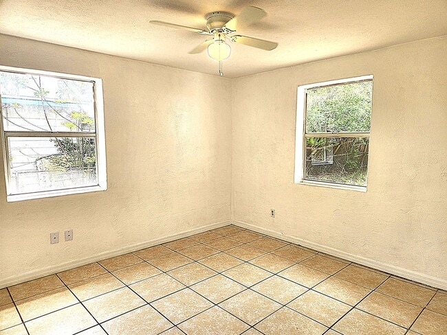 Building Photo - Cozy 2-bedroom, 1-bath home in Daytona Beach