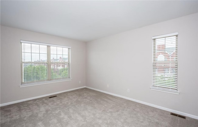 Master Bedroom - 1478 Ashford Ct