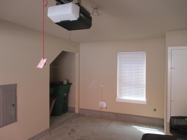 Building Photo - 1601 Miriam Ave