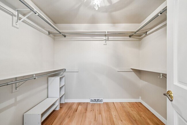 Building Photo - REDUCED PRICE!  Standley Lake / 4 bedroom  / 3 bathroom