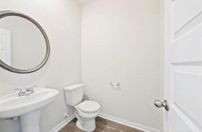 Building Photo - 25290 Pomegranate Pl