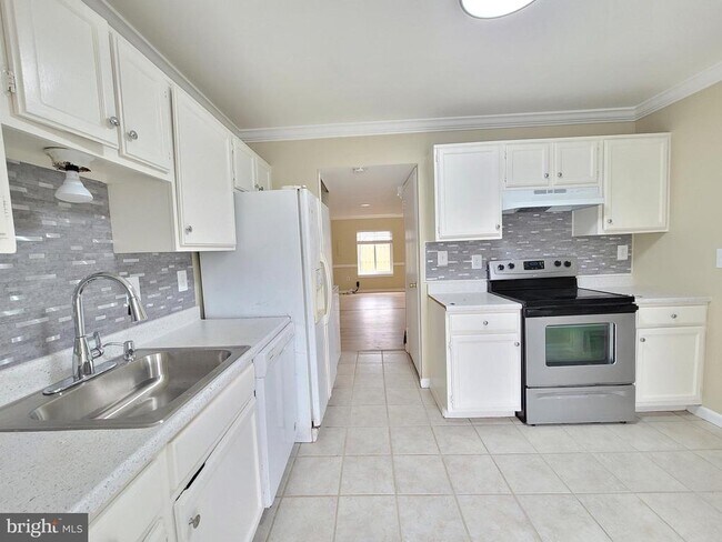 Building Photo - 9627 Horizon Run Rd