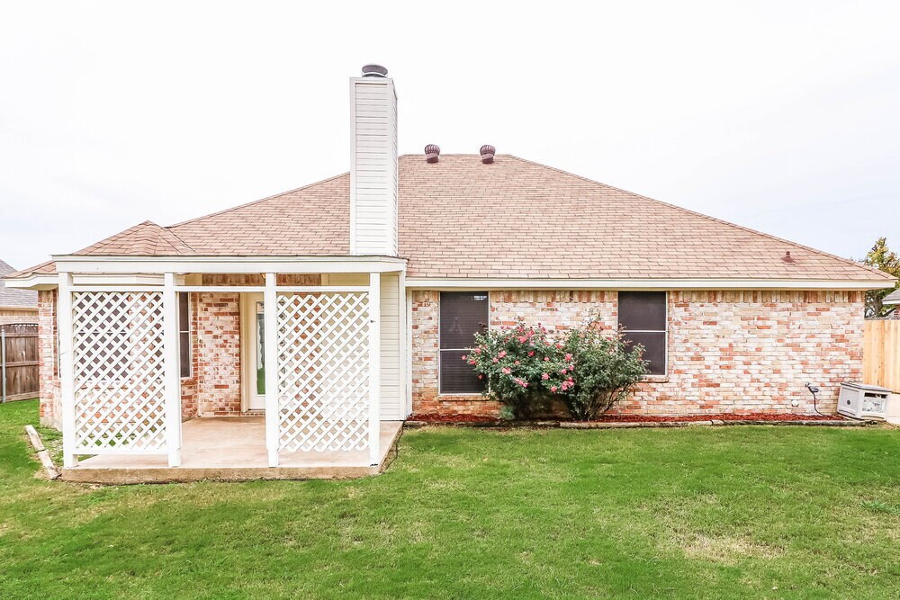 Building Photo - 621 Pleasant Valley Dr