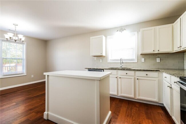 Building Photo - 3352 Summit Creek Ln