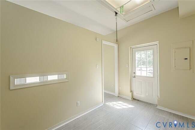 Building Photo - 811 Kiefer Field Ct