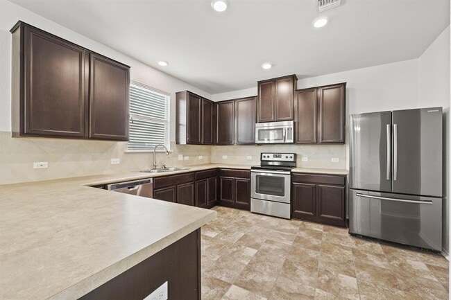 Building Photo - 11509 Kirkland Hill Path