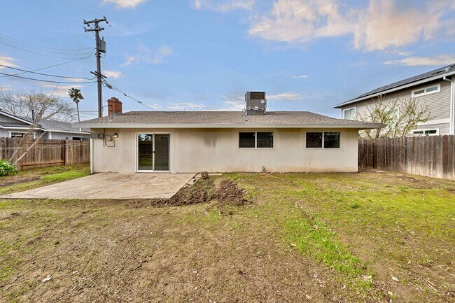 Building Photo - 2590 Cheryl Way