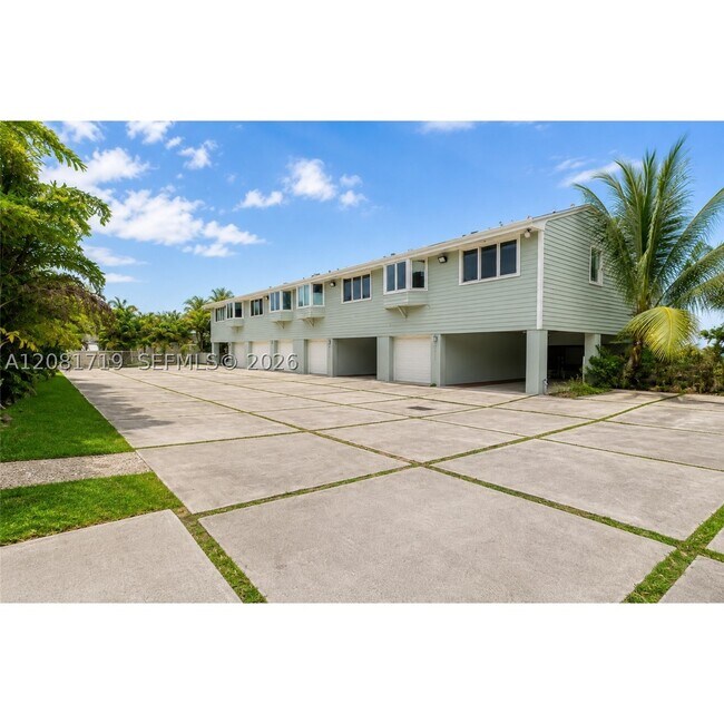 Building Photo - 8041 NE Bayshore Ct